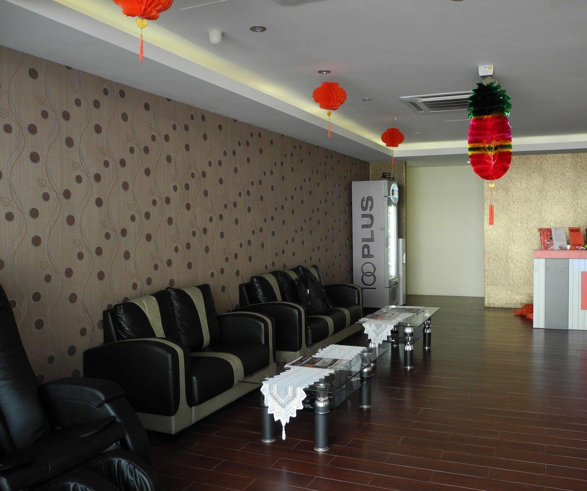 Hotel 18, Ipoh Aeon Mall Екстер'єр фото